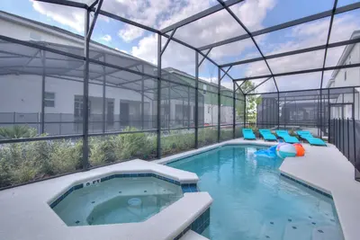 Image de Kissimmee Luxury 12 Bd Villa wt heated Pool, games, Bbq Grill, close to Disney
