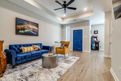 Image de Cozy home in gated neighborhood!