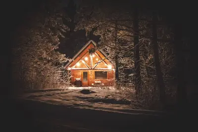 Image de Huttopia Chalets - Wooden family-sized Chalet nestled in the White Mountains