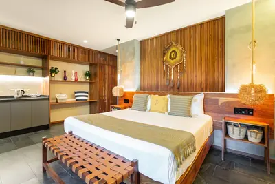 Image de 5 Star Luxury Condo, Rooftop Bar, King Bed, A\/C, Cenote Pool