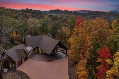 Image de Luxury Hickory Homestead - 4bd 4bth in Wears Valley! W/ Giant Theater Room