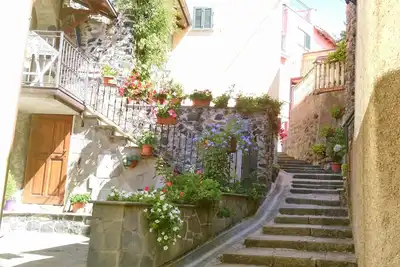 Image de House in Ligurian village in Val di Vara, near the sea of Levanto and Cinque Terre.