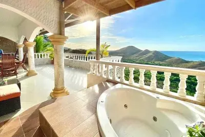 Image de Finally Available: Exclusive Penthouse For Excentric Lovers Of Nature! Long term