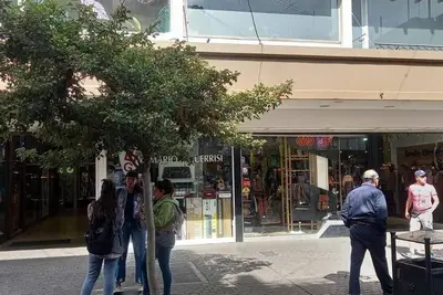 Image de Appartement à seulement 50 mètres de la place