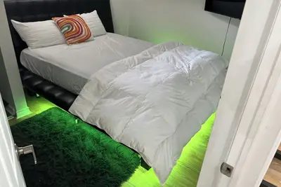 Image de Beautiful boutique style room