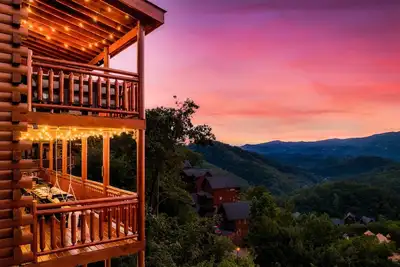 Image de Luxe Retreat @ FireFly Vista~Epic Views~Pvt Pool~Firepit~Sleeps 24!