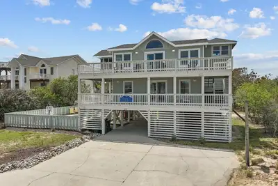 Image de Whalehead with a Pool!