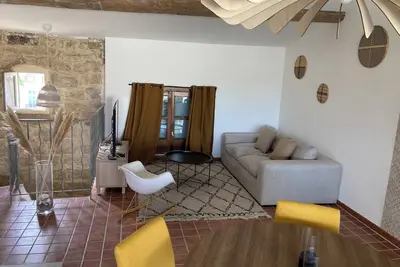 Image de Bienvenue dans notre duplex de charme au centre historique de Pezenas