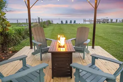 Image de 25-50% Off~Private Beach~Hot Tub~Fire Table~