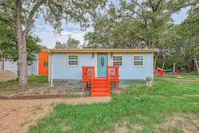 Image de Freshly Remodeled Modern Country Home