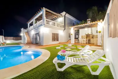 Cubo's Villa Gabriela Family  / Wifi gratuit / Piscine privée / jacuzzi
