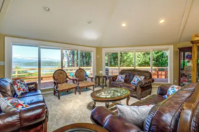 Image de Charming Poulsbo Retreat: Hood Canal Views!