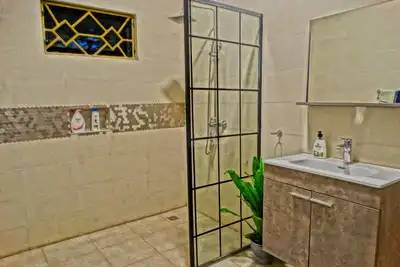Image de A home away from home. . with a great view of the green-hills!