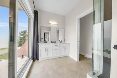 Image de New 797 Lakeshore rd Paradise