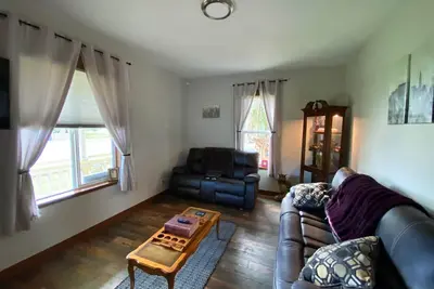 Image de Cozy Cole St Home built in 1910 in Downtown Enumclaw