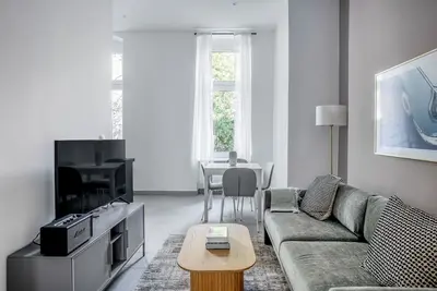 Image de Unbelievable Kreuzberg 2br, nr Restaurants, by Blueground