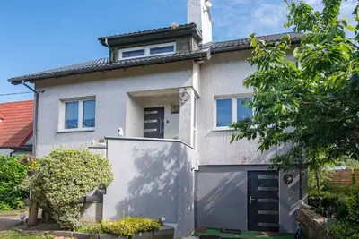 Image de Joli appartement dans une maison de vacances avec Wifi, Tv, patio, animaux admis et parking