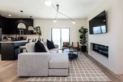 Brand new 3 bed 2 bath with sunset views