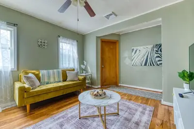 Image de Humble home with free breakfast