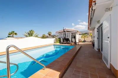Image de Maison de vacances Playa san Juan pour 2 - 6 personnes avec 3 chambres Ă coucher - Maison de vacance