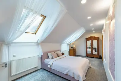 Image de Cozy apartment by the river near old town