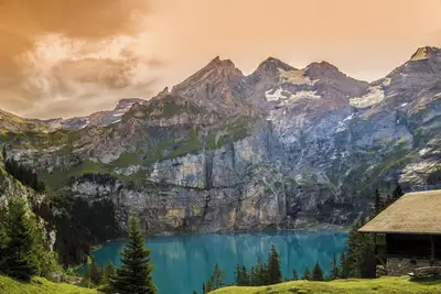 Modern accommodations near LaGuardia Airport<br>