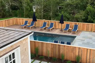 Image de Summer Living! Nantucket Island Home with Pool, 6 bedrooms, Ac, amenities