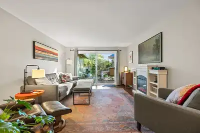 Image de Coffey Lane - Wine Country Retreat with King Beds and a Gym