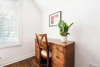 Image de H&H 1896 - Spacious, Fully Stocked, & Free Parking