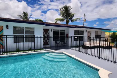 Image de Family & Friends Beach Getaway, Pool, Patio & Minutes to the Beach