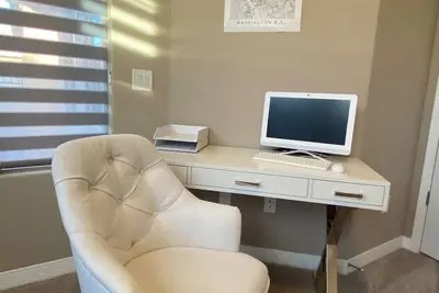 Image de Cozy condo at South Mountain /gated community
