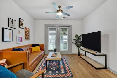 Image de Scenic Pool Getaway – 5 Min to Cu & Hartwell Lake!