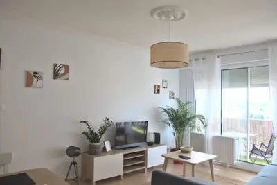 Image de Appartement lumineux avec parking gratuit