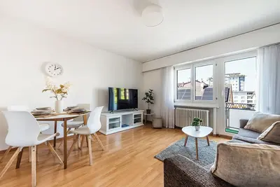 Image de Gemütliche 3. 5 Zimmer Apartment im Zentrum von Kreuzlingen