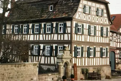 Image de Landvilla mit Romantischem Garten