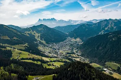 3ème étage, balcon, parking, télévision, casier à ski, 25m², Châtel