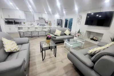Image de Nice and Cozy house at Anaheim
