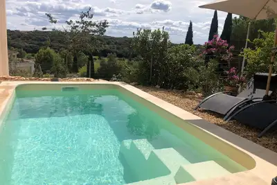 Image de Maison familiale  à l’entrée du Golf de Vacquerolles à Nîmes.
