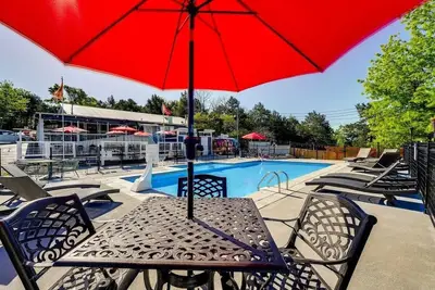 Image de Indian Point Cabin 4 near Silver Dollar City, Table Rock Lake & Branson