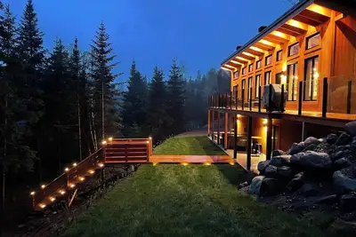 Magnifique chalet sur le bord de l’eau avec spa