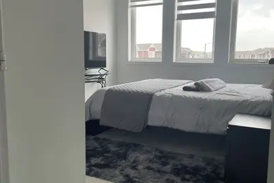 Image de See Plaza and 15 minutes to Golf course, Waterloo Uni, College, 401, 1 hr to Cn