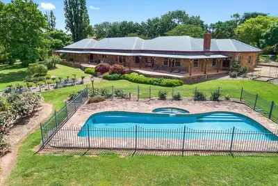 Image de Cornhill - Merrijig - Sleeps 12