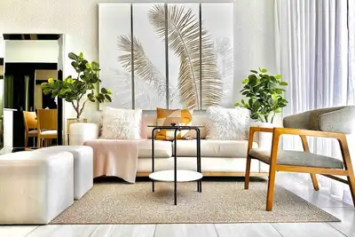 Image de Cozy City Center Apt, Pool, Gym, Full Ac, Fast Wi-Fi, Great City Views.