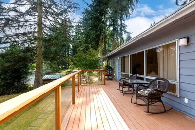 Image de 3b2b Upper Unit with Spectacular Lake Views