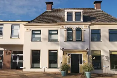 Image de Comfortabel Appartement op de 1ste Verdieping. Dichtbij de Waddenzee en Ameland