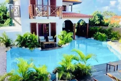 Image de Neue Tropische Villa mit Eigenem Großen Privatpool Tropic Paradise Dupliziert