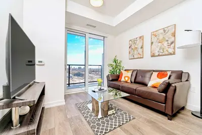 Image de Union Towers Condo with City Views and Patio