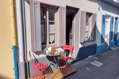 Image de Maison de Pêcheur Dans Quartier Typique du Courtgain