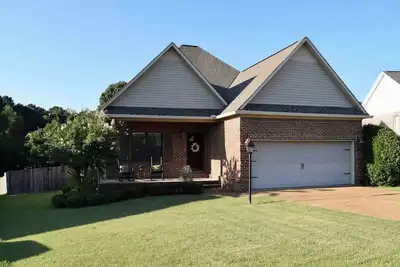 Image de Howie’s House with Free Gameday Parking