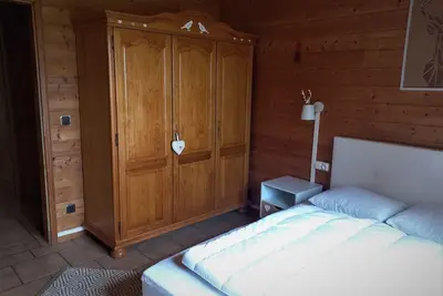 Image de Le Chalet du Lac. Pour les amateurs de calme, de zénitude, de pêche, balades.